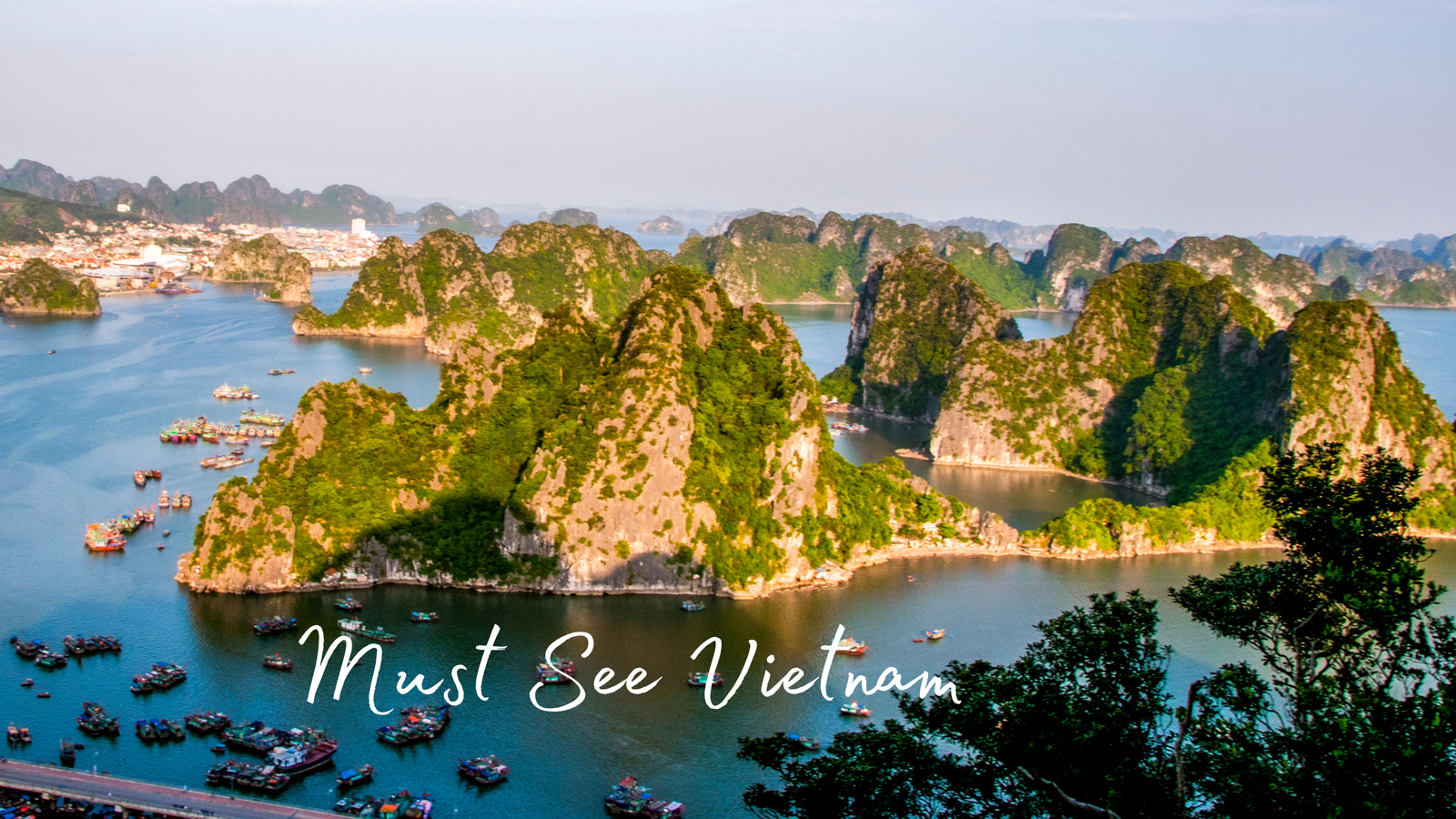 5 Must See Landmarks – Vietnam